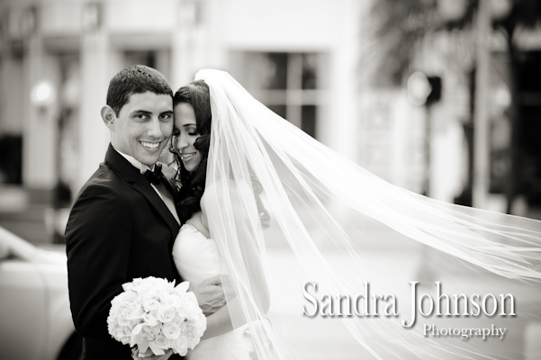 Best Maggiano's Orlando wedding photographer - Sandra Johnson (SJFoto.com)